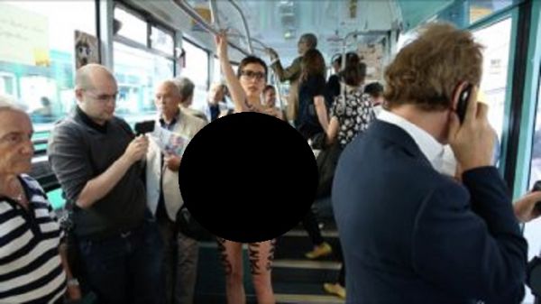Model Goes Nude During  Morning Commute To Shake Up “The Script System”