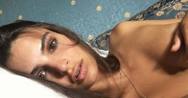 Emily Ratajkowski Can’t Dance But We Still Like Watching Her Try