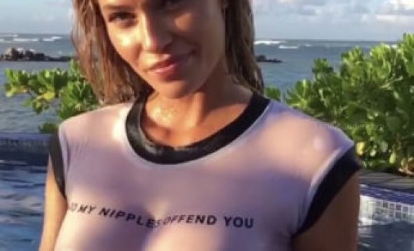 Samantha Hoopes Wet And Wild (video + pics)