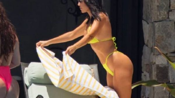 Kourtney Kardashian Proves She Is The Hottest Kardashian (12 pics)