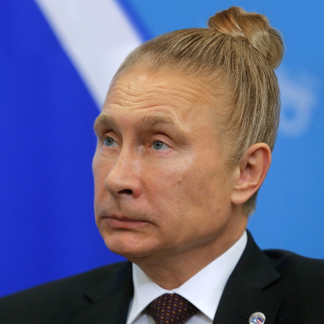 World Leaders With Man Buns (23 pics)