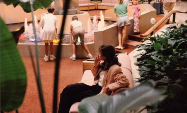 American Malls In The 80’s (22 pics)