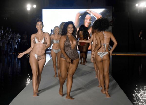 2019 Sports Illustrated Swimsuit Show Pics