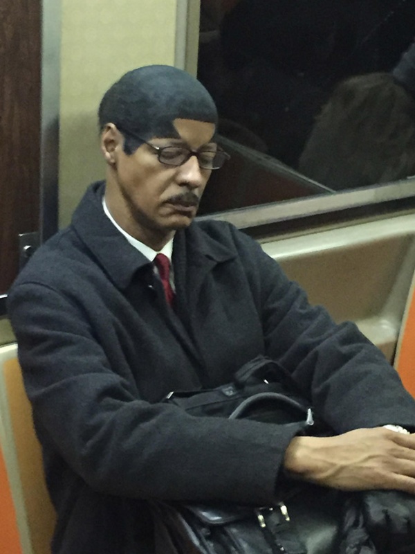 People On The Subway (19 pics)