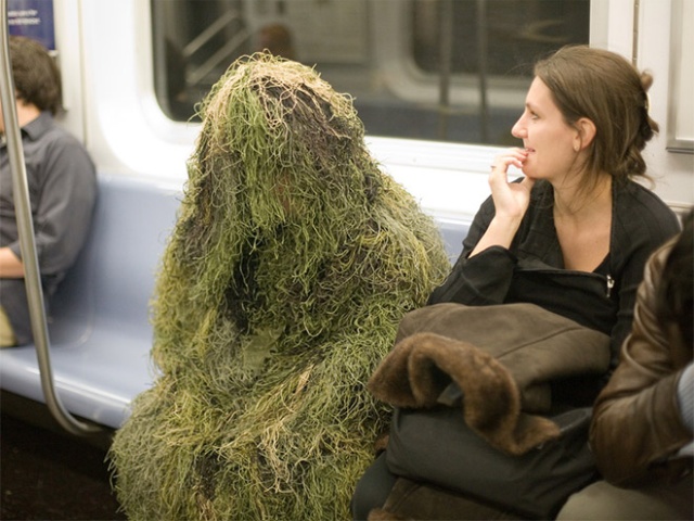 People On The Subway (19 pics)
