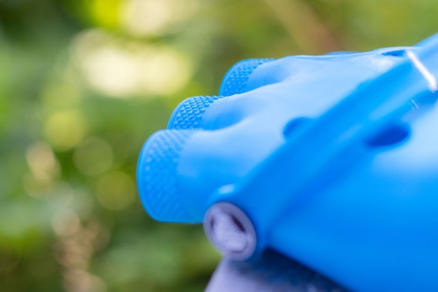DIY Crocs Gloves (9 pics)