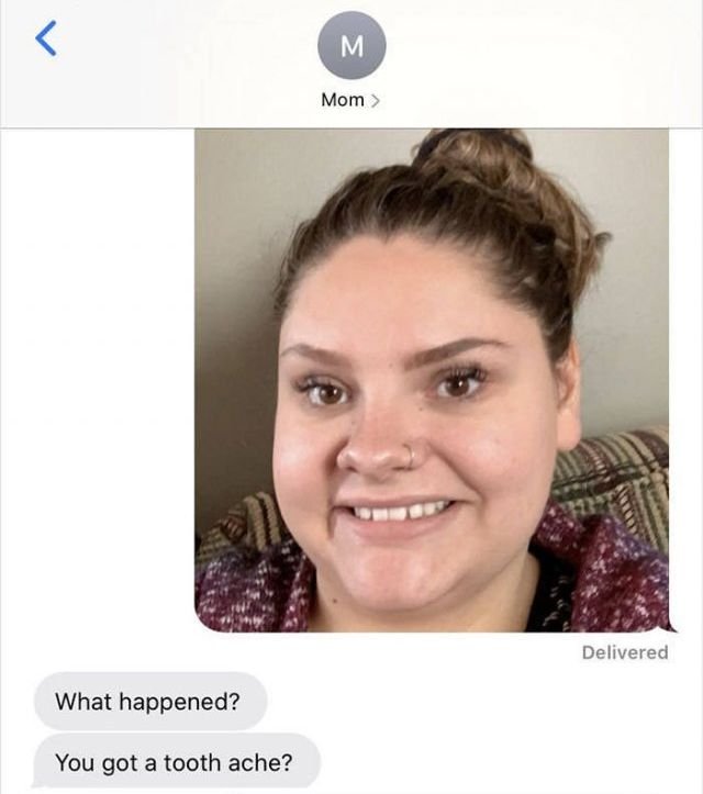 People Send Selfies With No Context To Their Moms (34 pics)