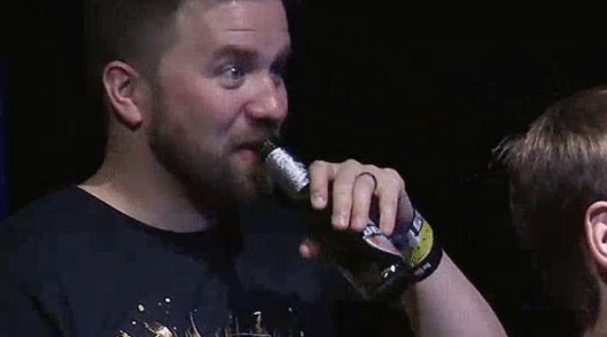 The Wrong Hand (17 gifs)