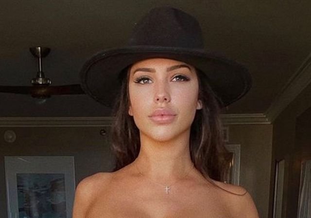 Hot Girls (35 pics)