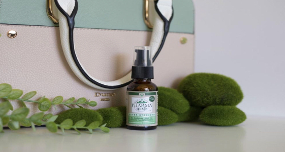 7 Benefits And Uses Of CBD Oil