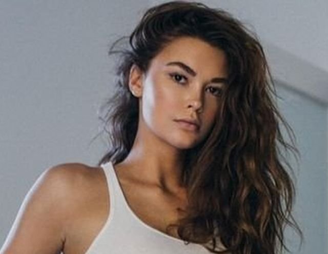 Beautiful Girls (35 pics)