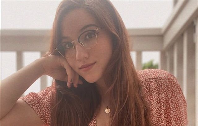 Redhead Beauties (24 pics)