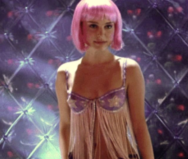 Hot Actresses Who Played Strippers In Movies (17 gifs)