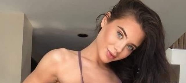 Hot Girls (34 pics)