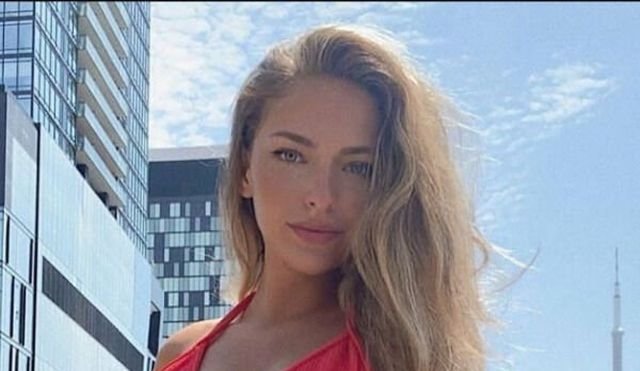 Girls With Tan Lines (31 pics)