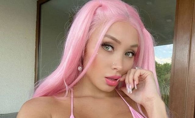 Girls With Dyed Hair (46 pics)