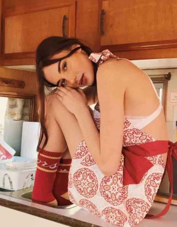 Don't Forget Your Apron (47 Pics)