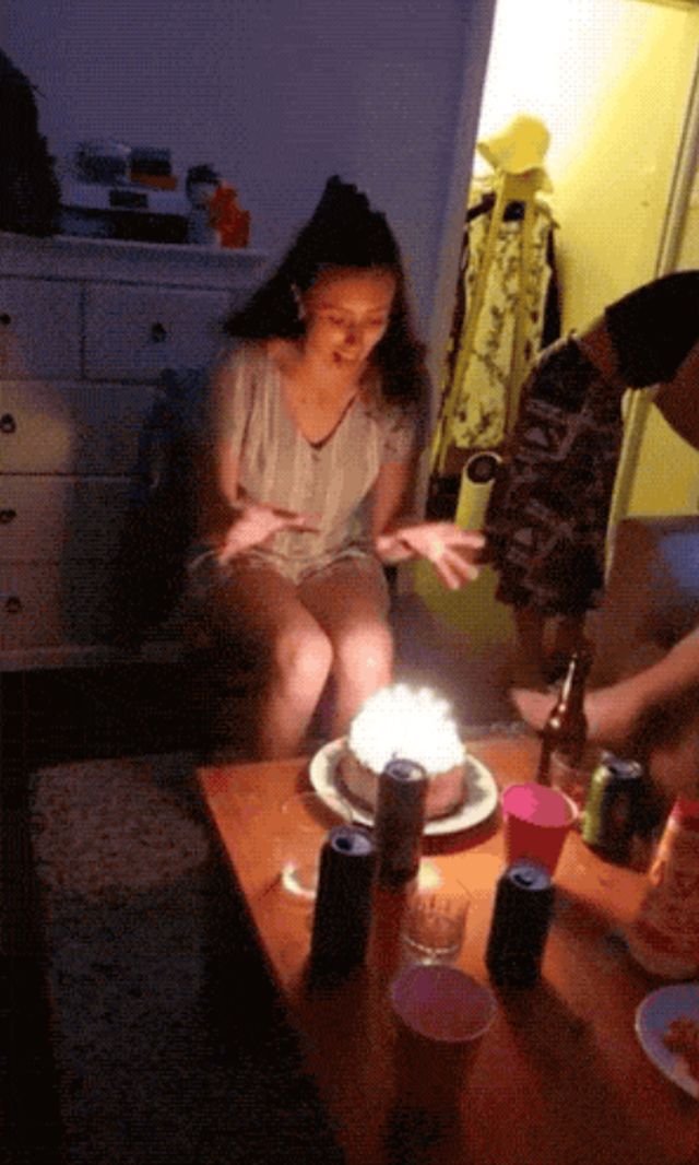 Wow GIFs (22 gifs)