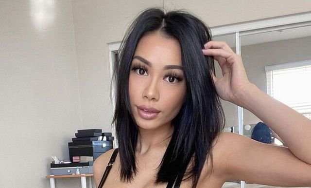 Girls In Lingerie (40 pics)