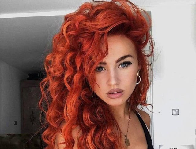 Girls With Dyed Hair (45 pics)