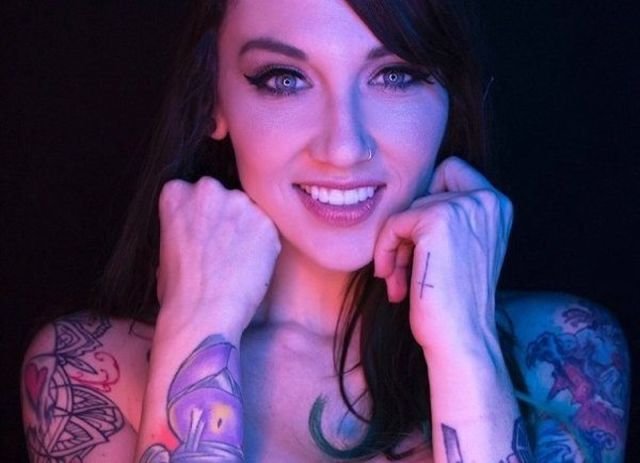 Tattooed Girls (41 pics)