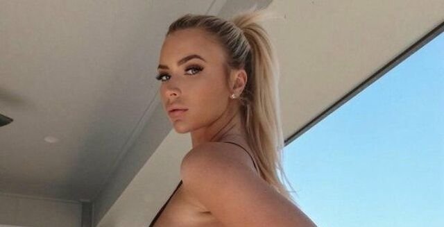 Bend At The Waist (38 pics)