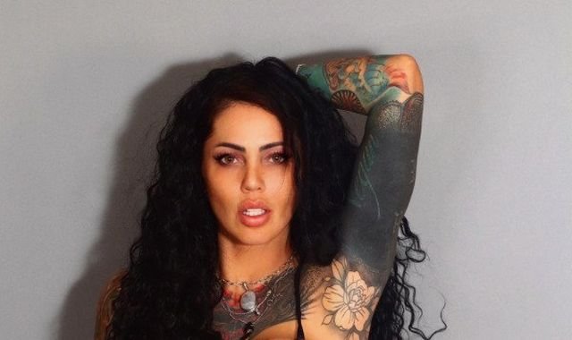 Tattooed Girls (48 pics)