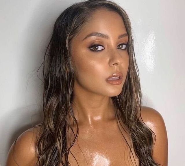 Sweaty Girls (30 pics)