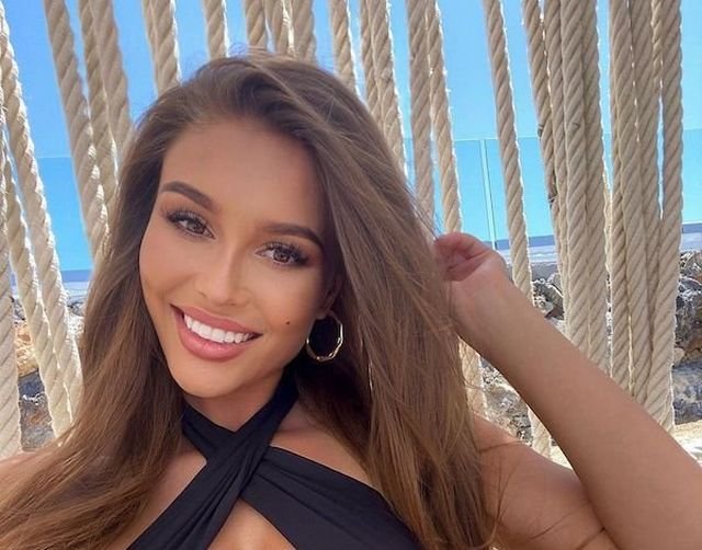 Girls With Beautiful Smiles (44 pics)