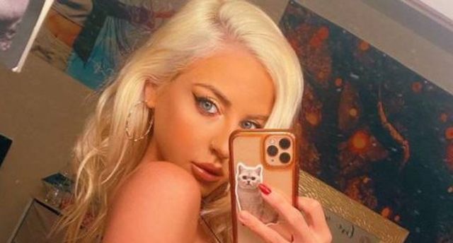 Beautiful Blondes (44 pics)