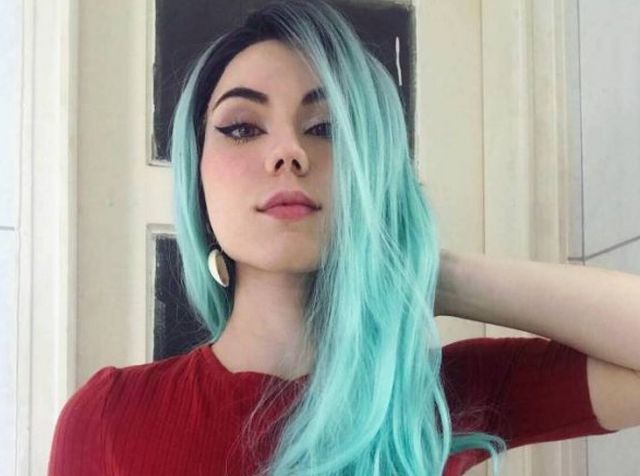 Girls With Dyed Hairs (44 pics)