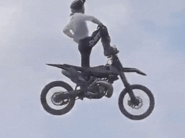 Acid GIFs, March 14 (25 gifs)
