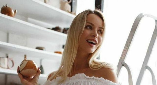 Braless Girls (45 pics)