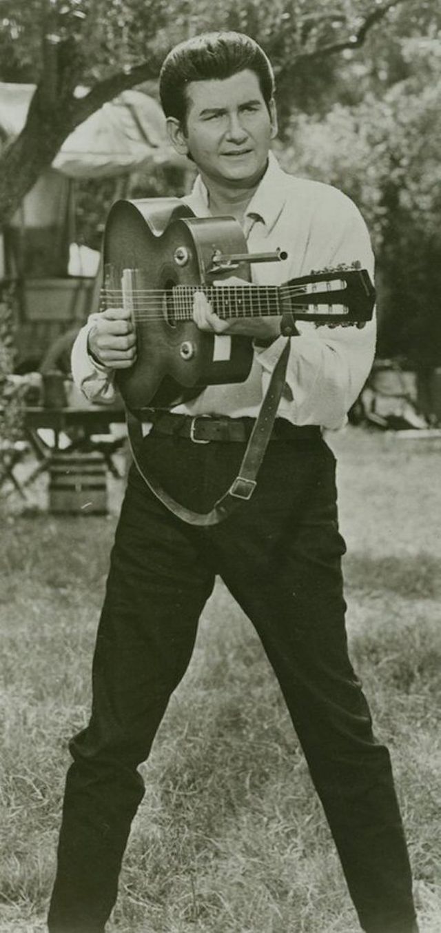 Odd Musical Instruments (51 pics)