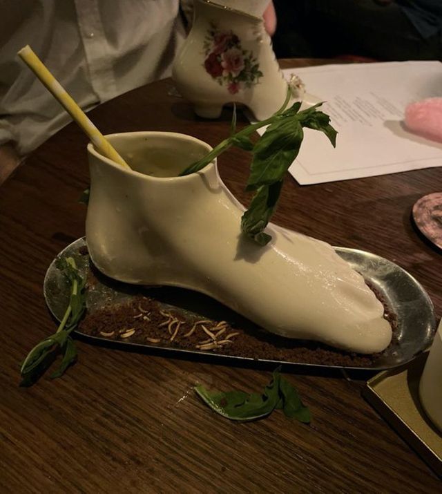 Weird Serving In Restaurants (35 pics)