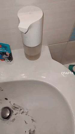 Acid GIFs, April 1 (25 gifs)