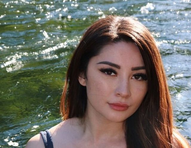 Wet Girls (39 pics)