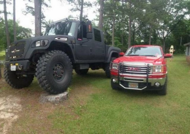 Giant Things (44 pics)