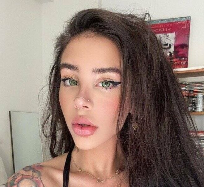 Tattooed Girls (50 pics)