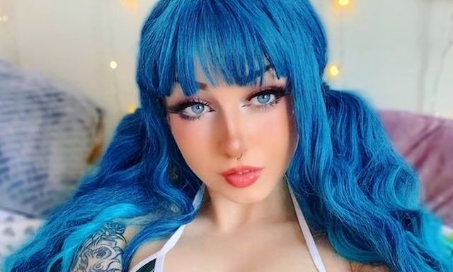 Girls With Dyed Hairs (45 pics)