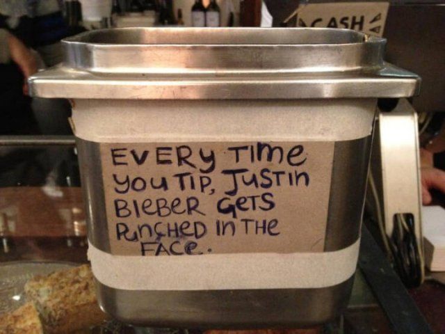 Funny Signs (22 pics)