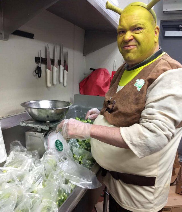 Funny People (15 pics)