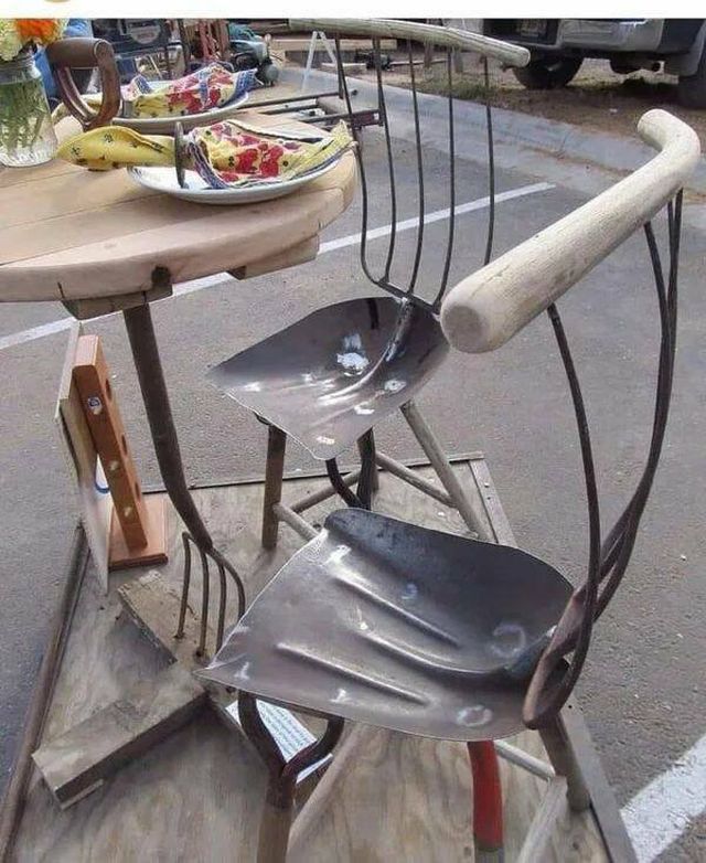 Weird Chairs (30 pics)