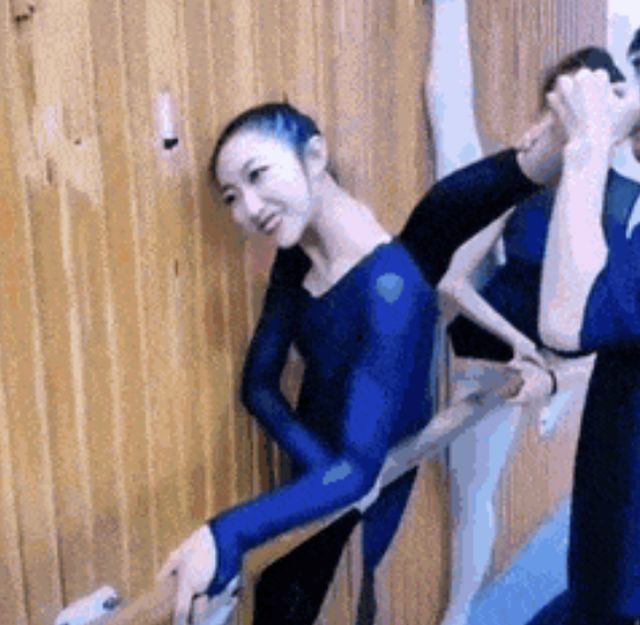 Acid GIFs, May 13 (25 gifs)