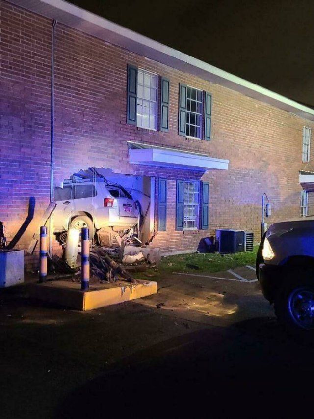 Bad Days Happen (49 pics)