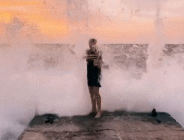 Acid GIFs, May 26 (25 gifs)
