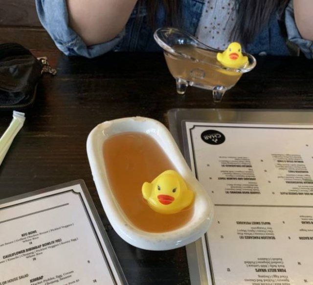 Weird Food Serving (21 pics)