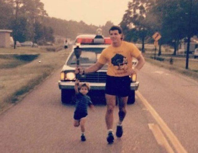 Awesome Old Family Photos (19 pics)