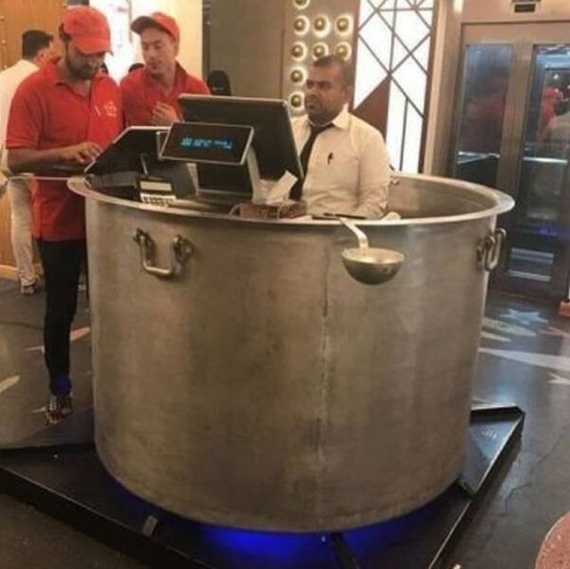 What's Going On Here? (25 pics)