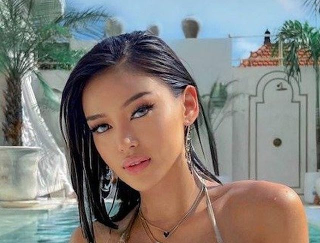 Asian Girls (56 pics)